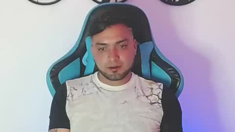 Stiven - online show from December 22, 2025, 6:38 pm