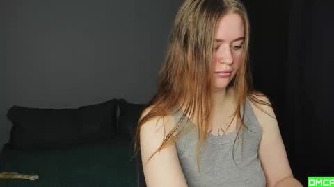 Snapshot of robert_lisa chatting on November 18, 2025, 7:13 am Lisa and Robert i am online all days 900 am GMT3 online show from November 18, 2025, 7:13 am