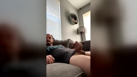 Snapshot of robertmichael1093 chatting on April 24, 2026, 6:54 pm robertmichael1093 online show from April 24, 2026, 6:54 pm