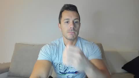 roberto4ever online show from January 6, 2025, 4:36 am