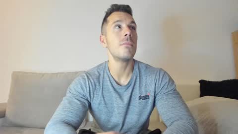 roberto4ever online show from January 13, 2025, 2:53 pm