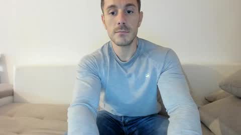 roberto4ever online show from April 2, 2026, 10:46 am