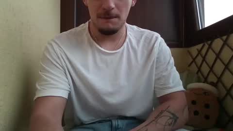 Snapshot of roberto_twink1 chatting on February 19, 2026, 2:35 pm Roberto online show from February 19, 2026, 2:35 pm