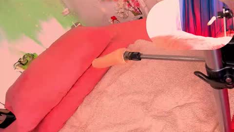 Roberts kloe online show from October 4, 2025, 6:17 pm