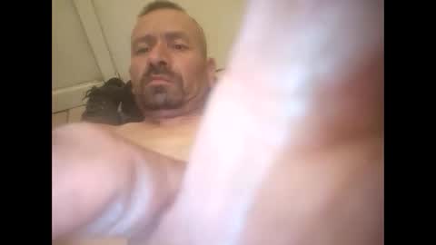 robertsaiz4200 online show from March 8, 2026, 7:17 pm
