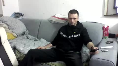 Zenek online show from February 1, 2025, 9:29 pm