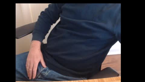 robidan6923 online show from January 28, 2025, 3:57 pm