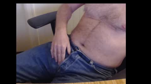 robidan6923 online show from March 9, 2025, 10:41 pm