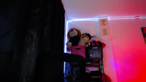 Robin online show from March 27, 2026, 11:59 pm