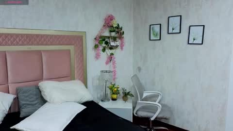 robin D online show from October 27, 2025, 11:47 am