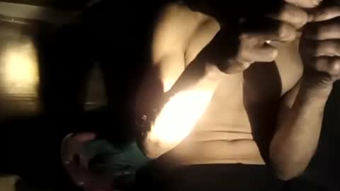 R online show from October 15, 2025, 4:23 am