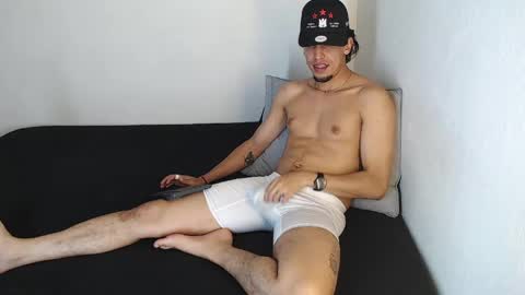 Snapshot of robisson_zack chatting on May 18, 2026, 4:18 am Robisson Zack online show from May 18, 2026, 4:18 am