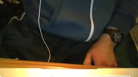 Roger online show from November 26, 2025, 11:28 pm