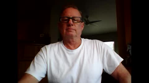 Snapshot of robo0000 chatting on November 3, 2025, 9:27 pm robo0000 online show from November 3, 2025, 9:27 pm