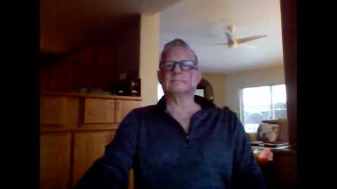 Snapshot of robo0000 chatting on January 10, 2026, 12:12 am robo0000 online show from January 10, 2026, 12:12 am