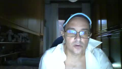 robertino online show from October 5, 2025, 11:30 am