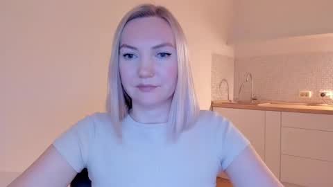 rock__baby online show from February 19, 2025, 2:01 am