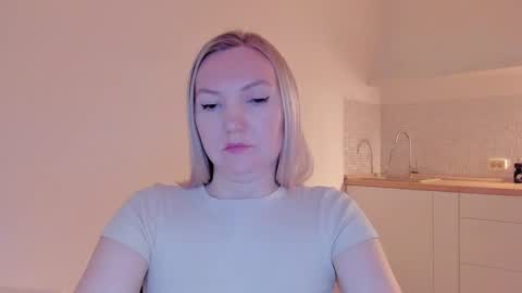 rock__baby online show from March 6, 2025, 8:19 am