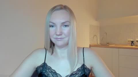 rock__baby online show from November 19, 2025, 4:56 am