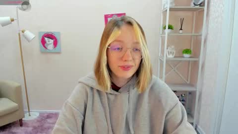 Rockett online show from October 14, 2025, 1:06 am