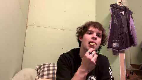 rockeylo99 online show from December 5, 2025, 12:30 am