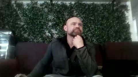 rockharder000 online show from January 17, 2025, 12:52 pm