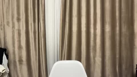 Rodrigo online show from November 1, 2025, 9:28 pm