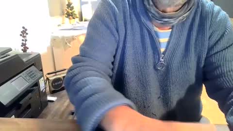 rolandloser1000 online show from January 4, 2025, 3:39 pm