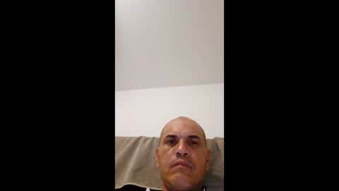 rolando841330 online show from May 24, 2026, 2:05 am