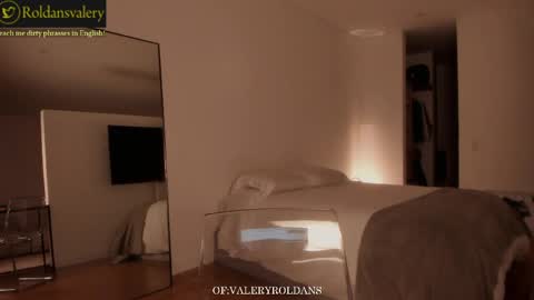 Snapshot of roldansvalery chatting on May 5, 2026, 2:41 am Valery Roldans online show from May 5, 2026, 2:41 am