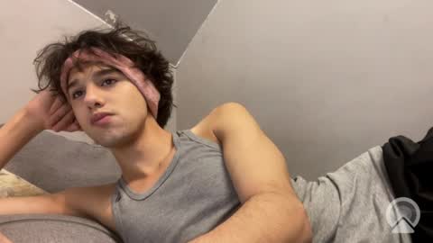 Snapshot of roma_shyguy_ chatting on May 17, 2026, 1:36 am roma_shyguy_ online show from May 17, 2026, 1:36 am