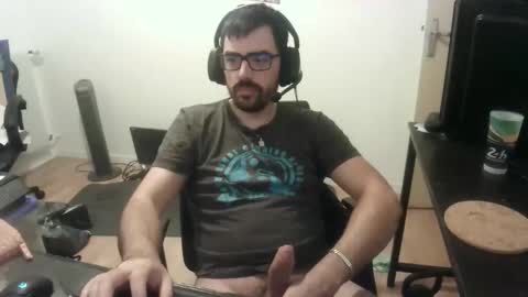 romainb72 online show from September 14, 2025, 9:47 pm