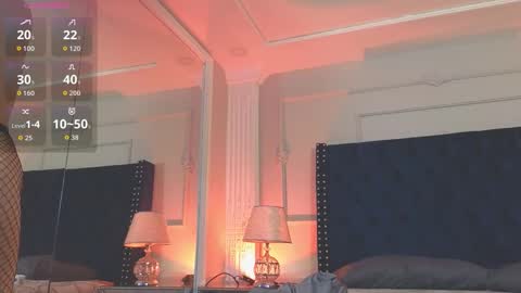   online show from October 28, 2025, 11:25 am