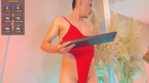   online show from November 14, 2025, 12:59 pm