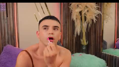   online show from November 25, 2025, 2:50 pm