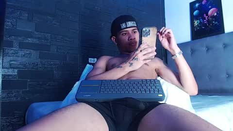 Roman Cartier online show from April 30, 2026, 7:58 am