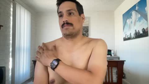 romancubbear online show from April 14, 2026, 10:27 pm