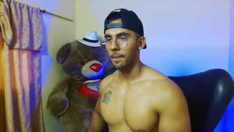 Roman online show from February 5, 2025, 9:07 pm