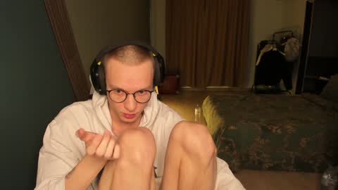 Romeo online show from February 3, 2025, 2:14 am