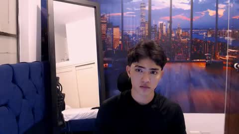 Romeo online show from October 6, 2025, 7:22 pm