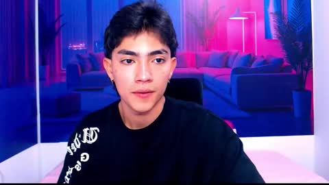 Romeo online show from October 15, 2025, 8:09 pm