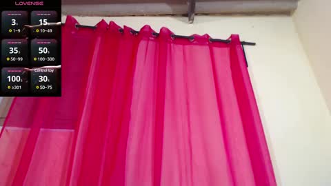 Romina Fiore  online show from February 15, 2025, 2:58 am