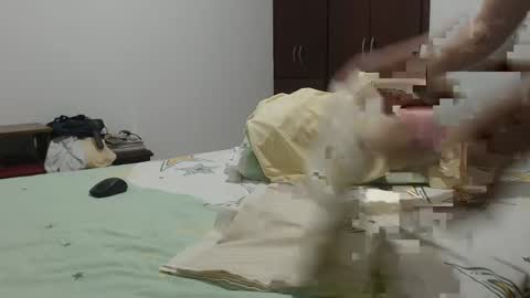    online show from September 16, 2025, 10:11 pm