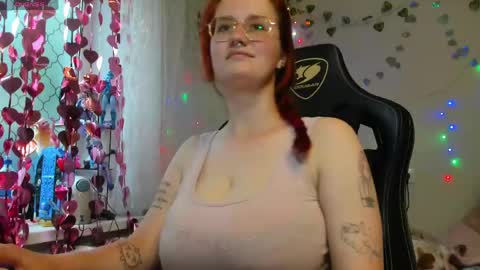 Snapshot of roniya_v chatting on May 15, 2026, 2:57 pm Spicy lady Kristy online show from May 15, 2026, 2:57 pm