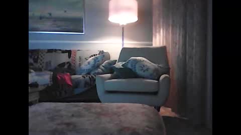 ronvlv online show from April 9, 2026, 2:00 am