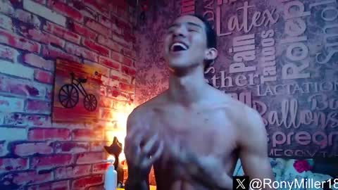 RonyMiller 1 online show from March 2, 2025, 2:43 pm