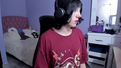 Twelve 3 Inst Twelve 312002 Twitter Room312 2002 online show from December 13, 2024, 1:59 am