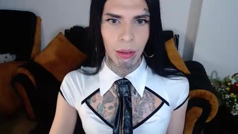 Snapshot of room911 chatting on September 17, 2025, 2:02 am herreraisa offical online show from September 17, 2025, 2:02 am