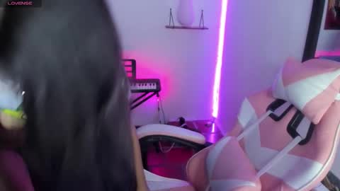  MIA AND PAUL online show from March 6, 2026, 4:09 am