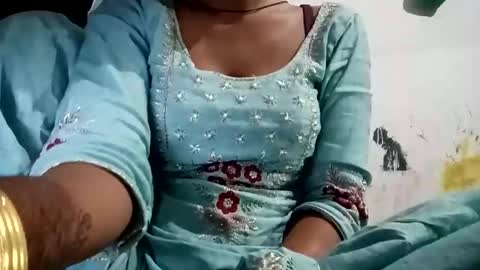 roop_sexy642 online show from February 23, 2026, 12:30 am